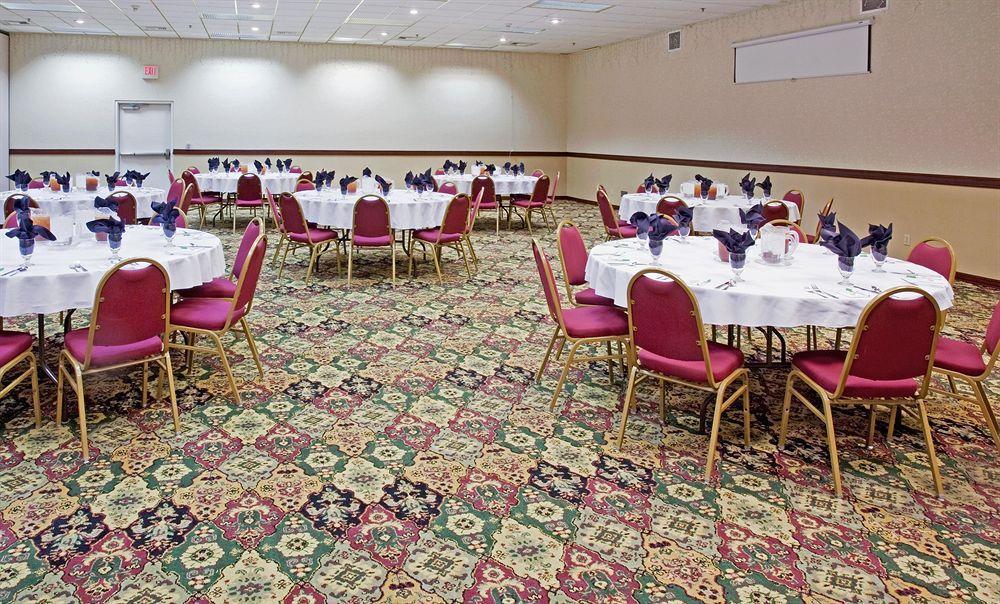 Country Inn & Suites By Radisson, Sidney, Ne Restaurant foto